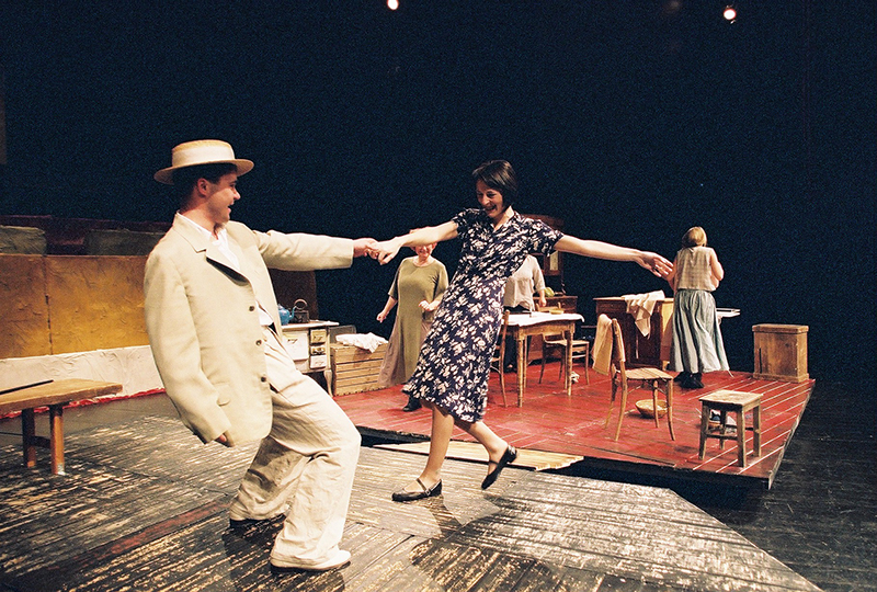 Tanec na konci léta, Městské divadlo Zlín, 2004